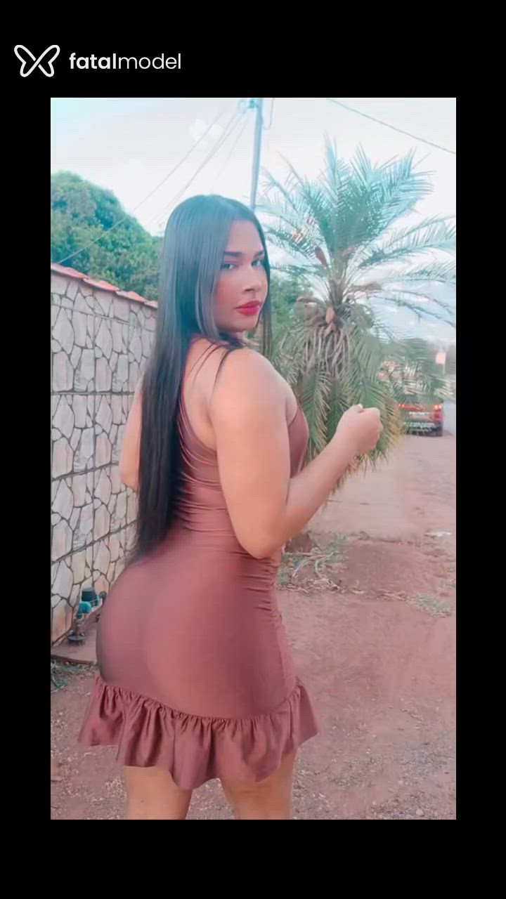 Acompanhante mulher trans com cabelo castanho de olhos pretos - Jenyffer