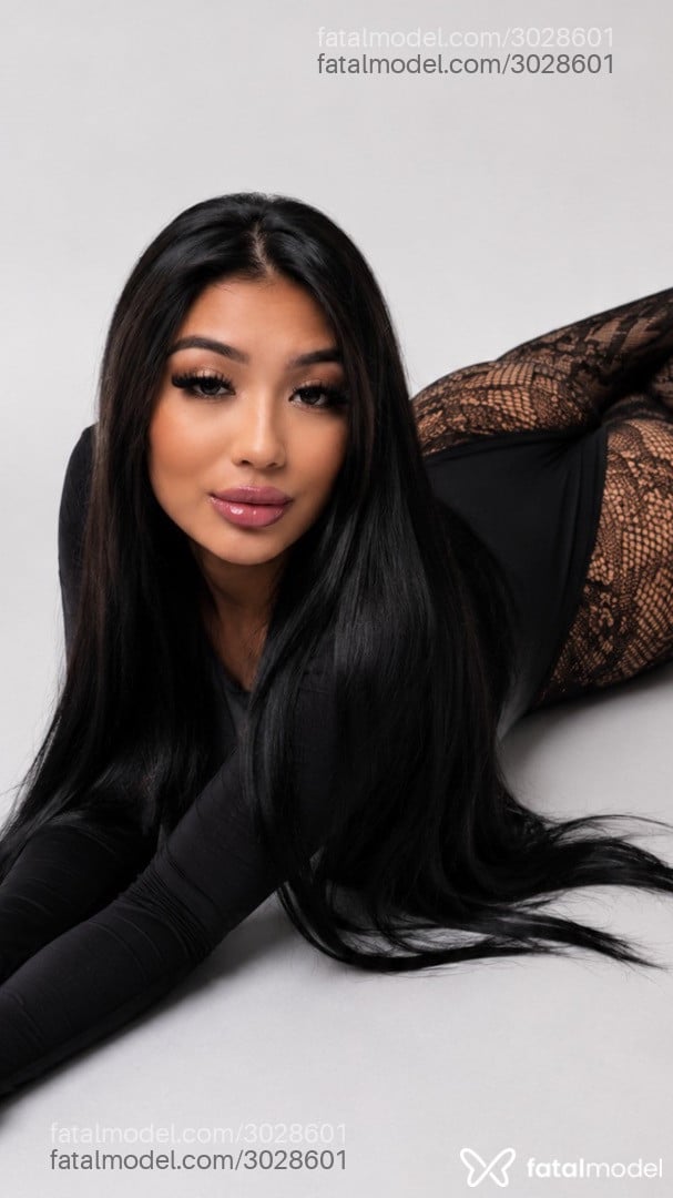 Acompanhante mulher morena (o) de olhos pretos - Ayumi Nakano