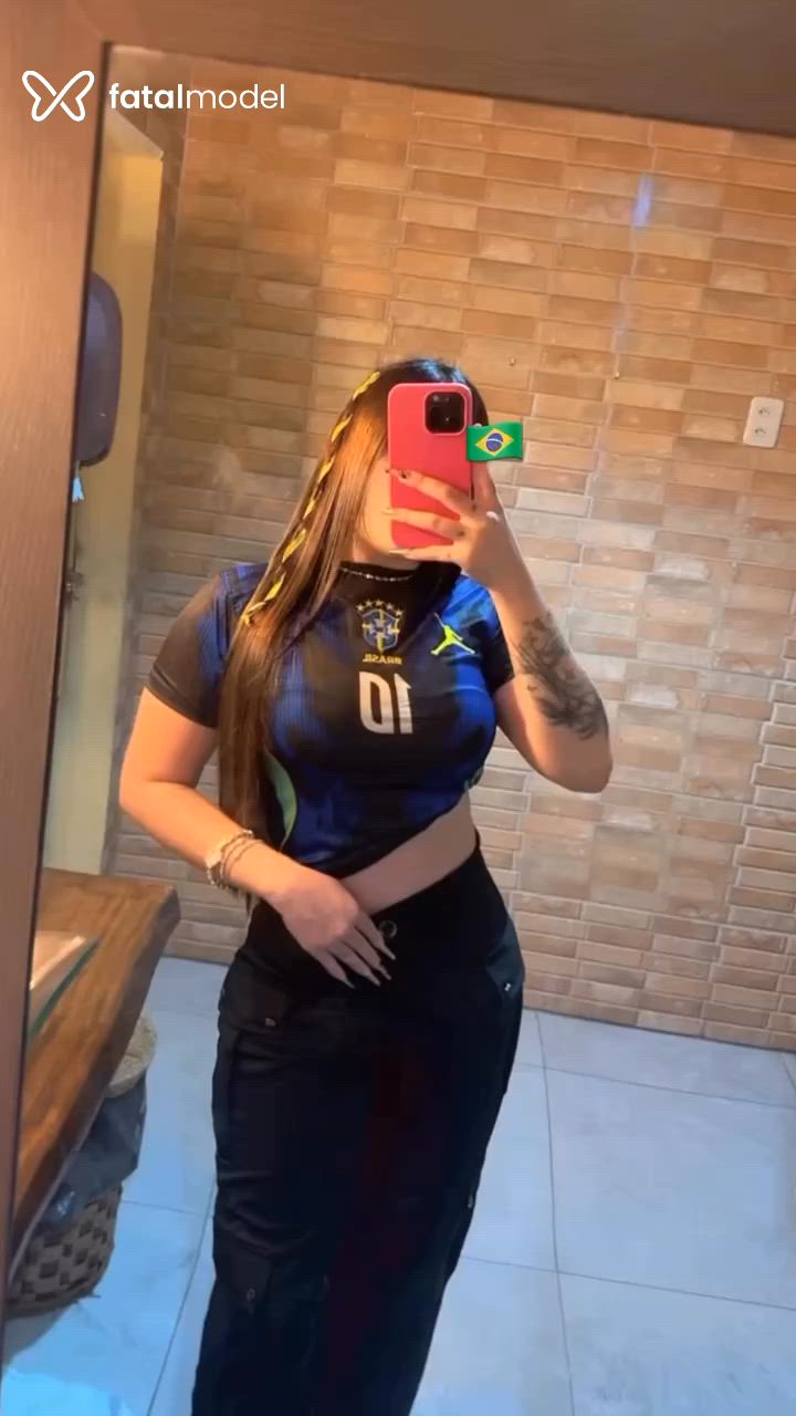 Acompanhante mulher com cabelo castanho de olhos castanhos - Sofia