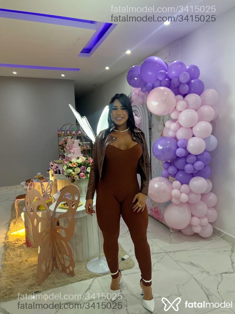 Acompanhante mulher morena (o) de olhos castanhos - Rayane Andrade