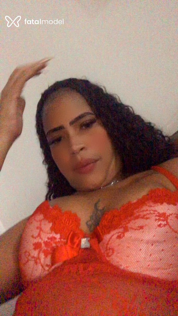 Acompanhante mulher morena (o) de olhos castanhos - Julia Veloso Acompanhante mulher morena (o) de olhos castanhos - Julia Veloso