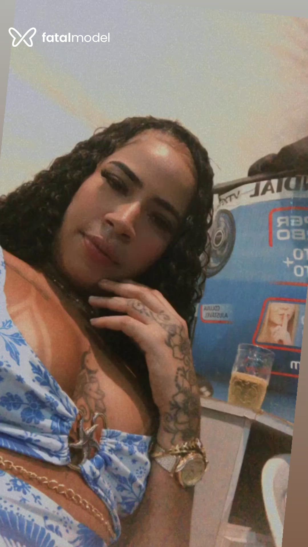 Acompanhante mulher morena (o) de olhos castanhos - Julia Veloso Acompanhante mulher morena (o) de olhos castanhos - Julia Veloso