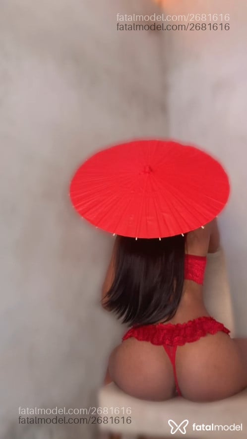 Acompanhante mulher morena (o) de olhos pretos - Ana Lize