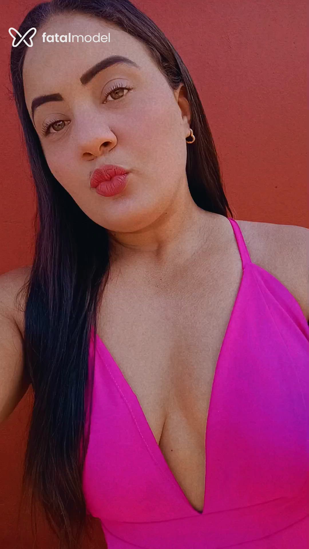 Acompanhante mulher morena (o) de olhos verdes - Vivi