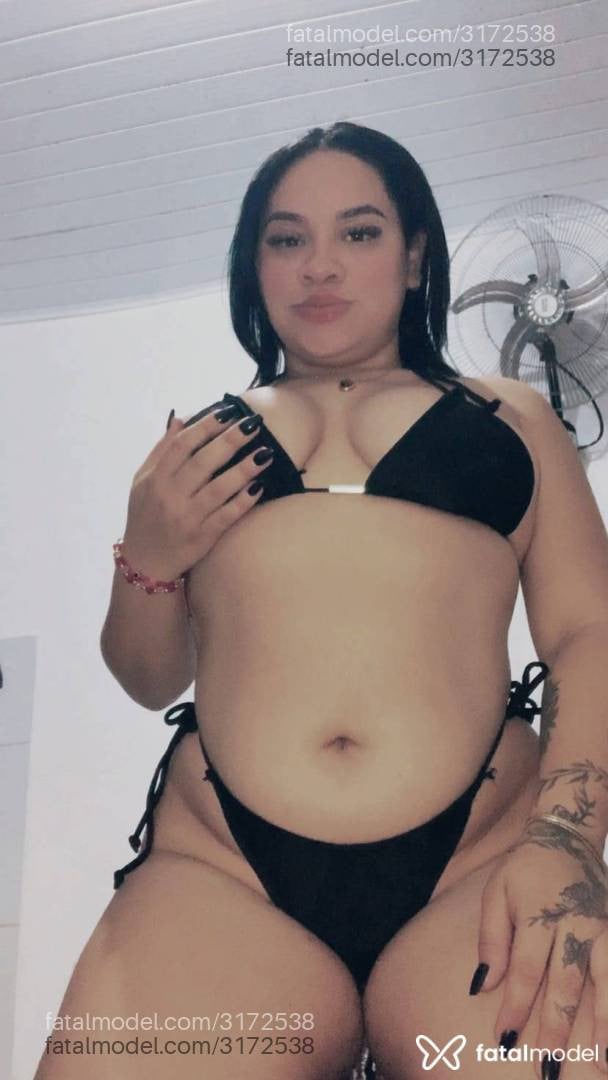 Acompanhante mulher morena (o) de olhos castanhos - Lillith
