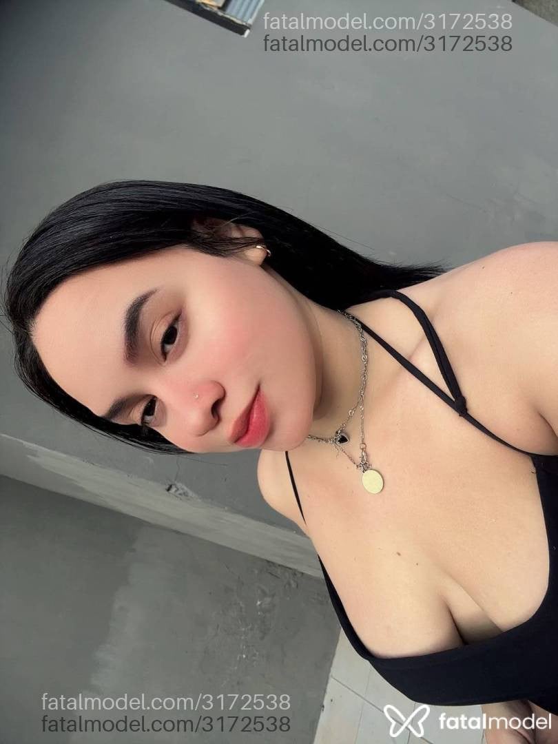 Acompanhante mulher morena (o) de olhos castanhos - Lillith
