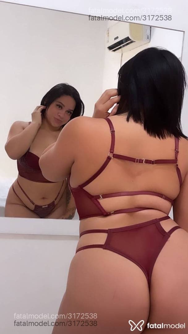 Acompanhante mulher morena (o) de olhos castanhos em Tubarão - Lais