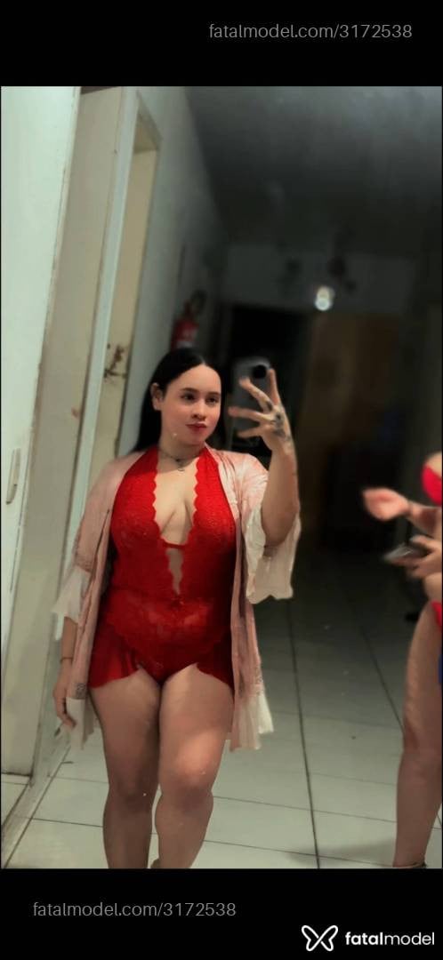 Acompanhante mulher morena (o) de olhos castanhos - Lillith