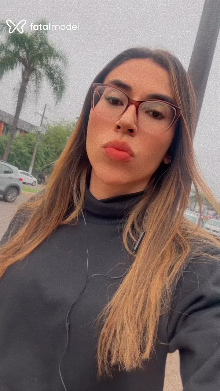 Acompanhante mulher trans morena (o) de olhos castanhos - Pati Acompanhante mulher trans morena (o) de olhos castanhos - Pati