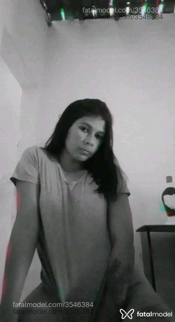 Acompanhante mulher morena (o) de olhos castanhos - Bárbara