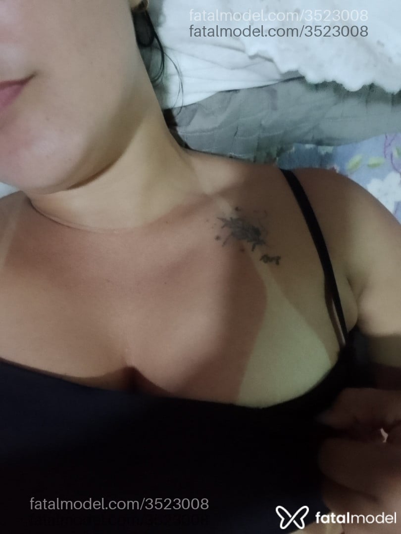 Acompanhante mulher morena (o) de olhos castanhos - Keyte