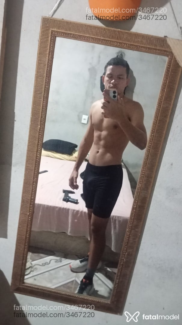 Acompanhante homem morena (o) de olhos castanhos - Arthur Nogueira