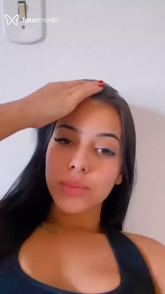 Acompanhante mulher morena (o) de olhos castanhos - Viviane