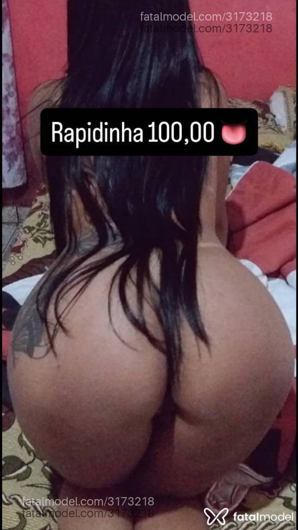 Acompanhante mulher com cabelo castanho de olhos castanhos em Anápolis - Roberta