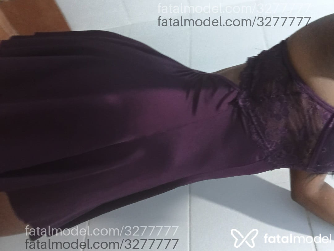 Acompanhante mulher morena (o) de olhos mel - Letícia