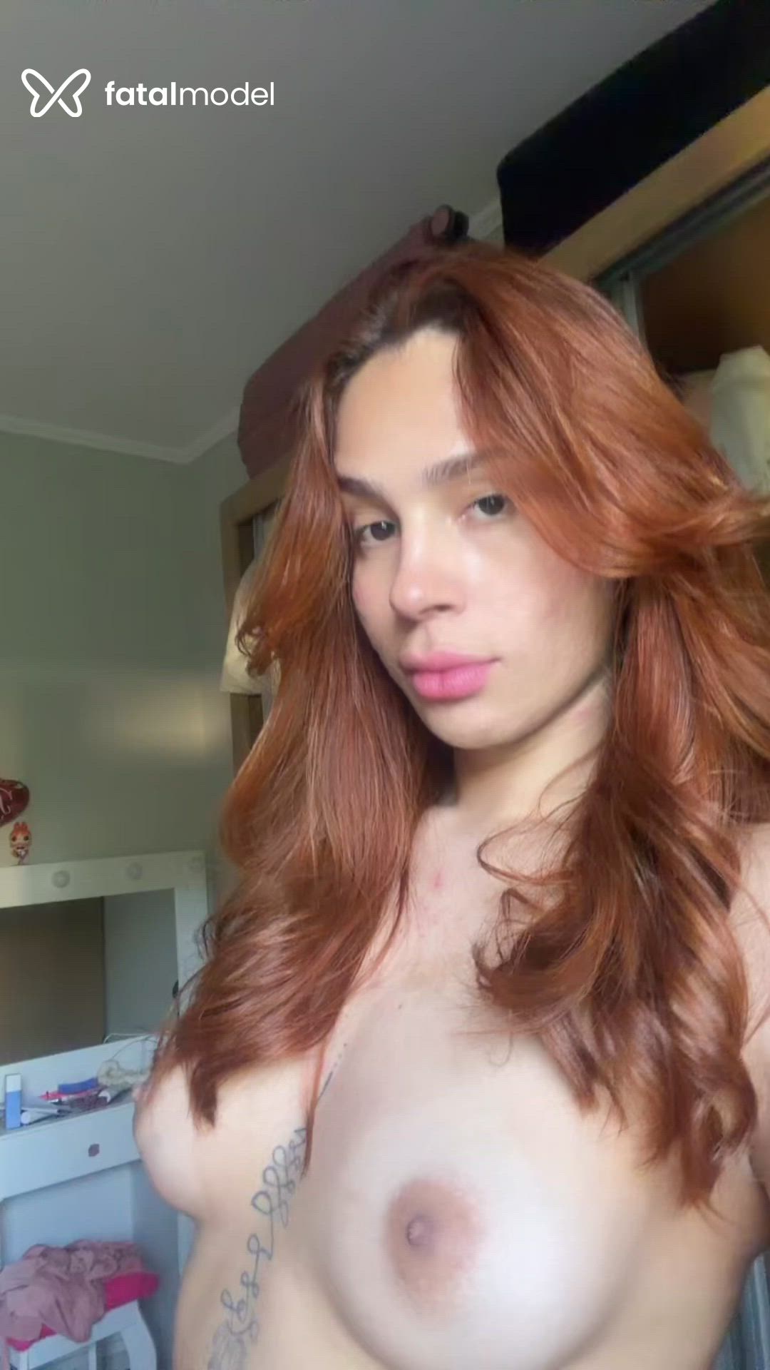Acompanhante travesti ruiva (o) de olhos pretos - Lya Acompanhante travesti ruiva (o) de olhos pretos - Lya