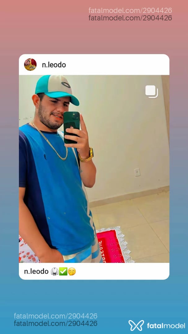 Acompanhante homem ruiva (o) de olhos castanhos - Leozinho