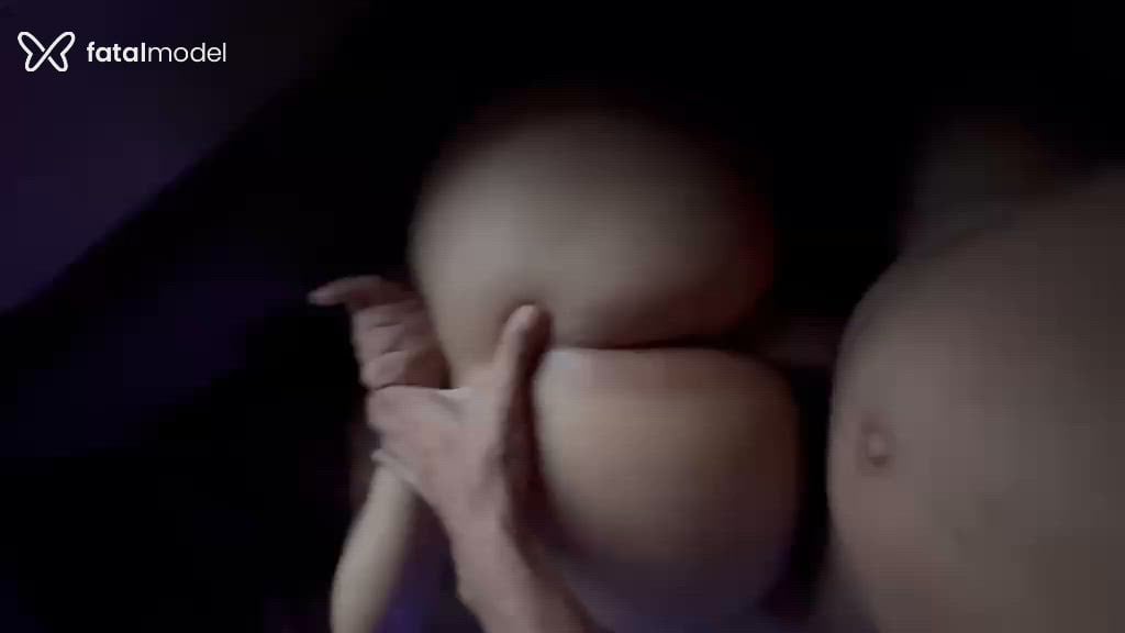 Acompanhante mulher morena (o) de olhos castanhos - Babbizinha Acompanhante mulher morena (o) de olhos castanhos - Babbizinha