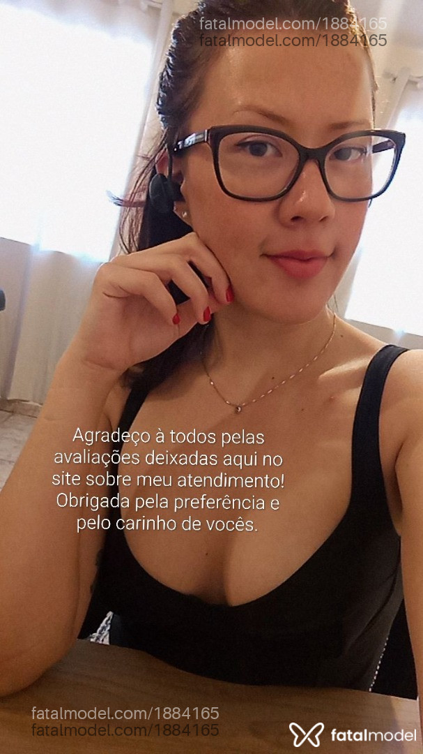 Acompanhante mulher com cabelo castanho de olhos castanhos - Luíza Graciela