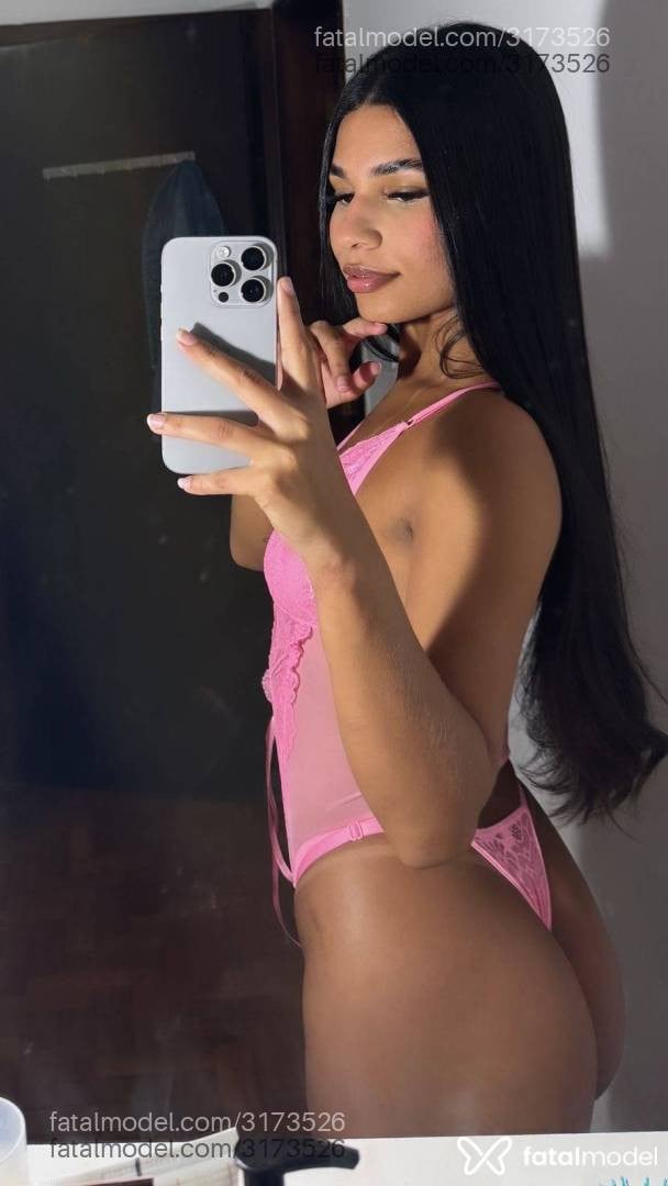 Acompanhante mulher com cabelo castanho de olhos castanhos em Pouso Alegre - Alana Avillar