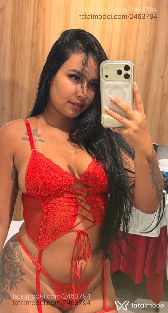 Acompanhante mulher morena (o) de olhos pretos - Letícia Santos