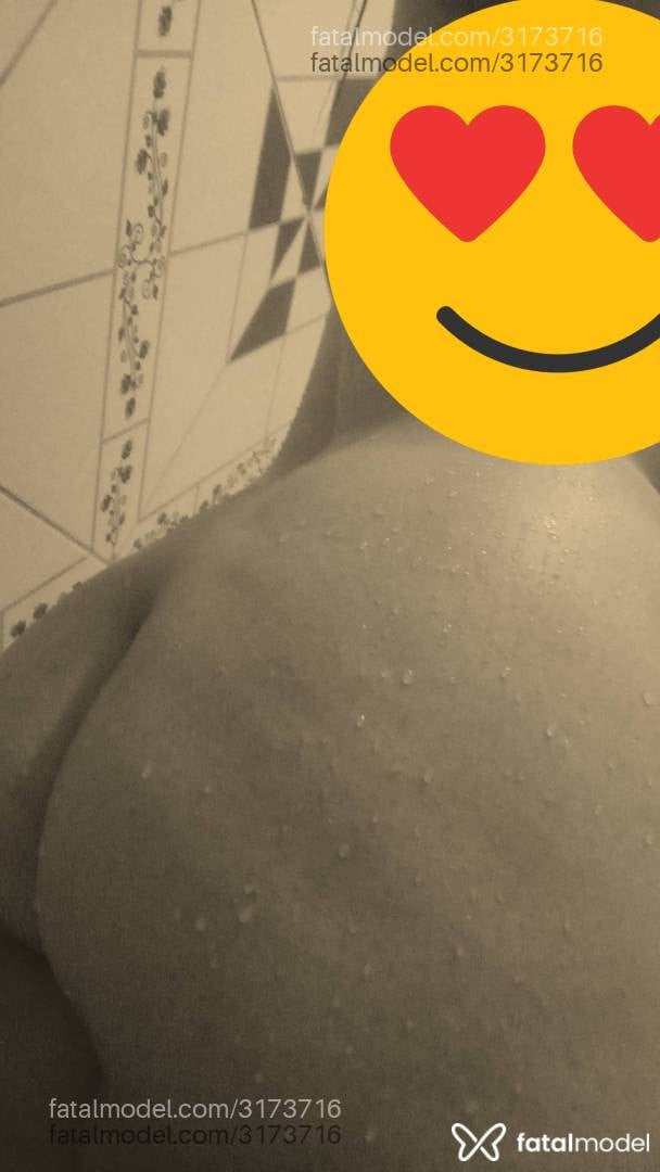 Acompanhante mulher morena (o) de olhos castanhos - Valeska