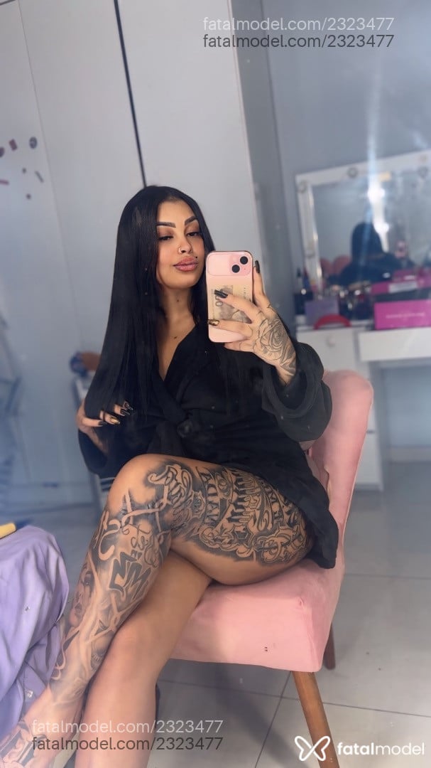 Acompanhante mulher morena (o) de olhos castanhos - Bianca Acompanhante mulher morena (o) de olhos castanhos - Bianca