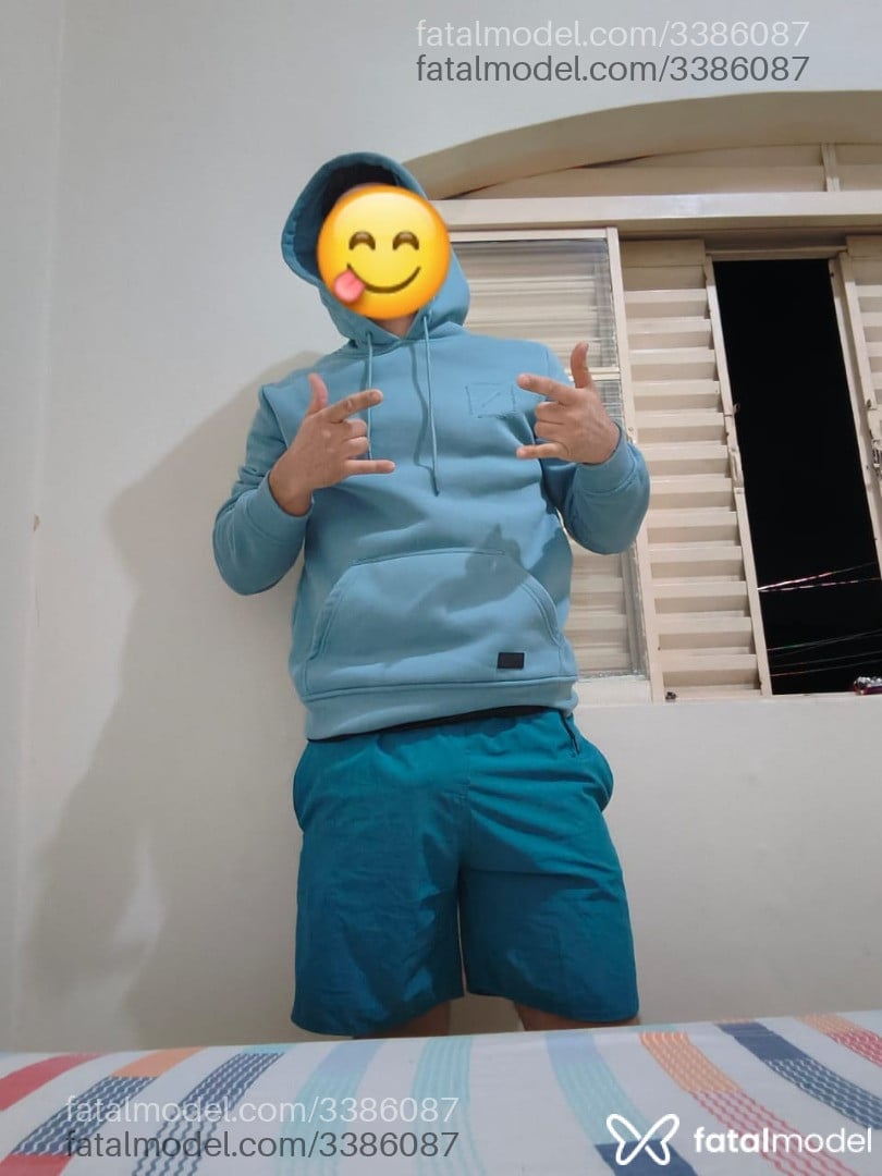 Acompanhante homem morena (o) de olhos castanhos - Teodoro
