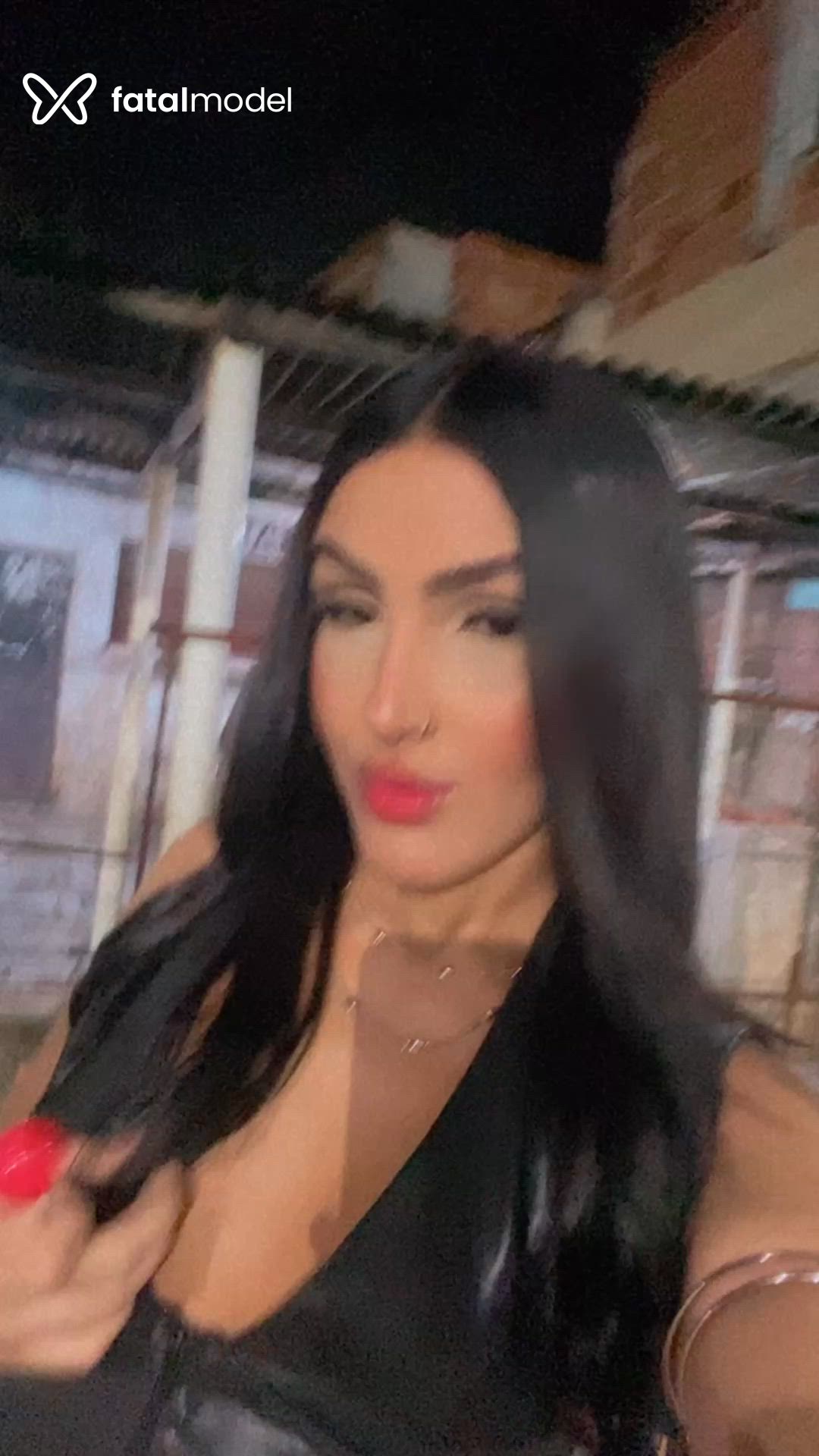 Acompanhante mulher morena (o) de olhos castanhos - Gabi Reis