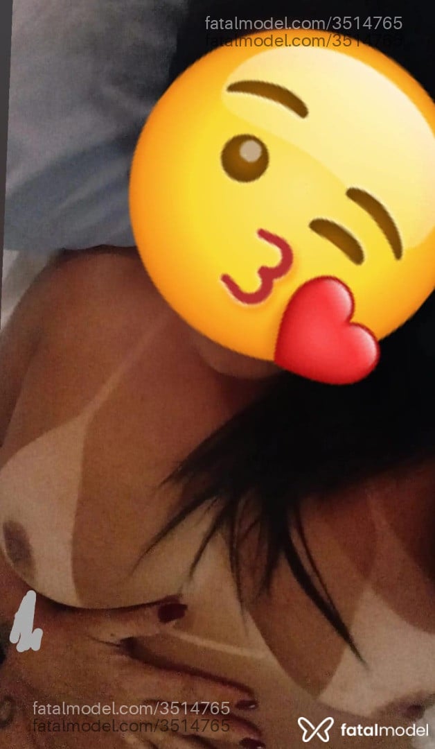Acompanhante mulher morena (o) de olhos mel - Flavia