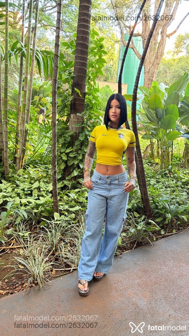 Acompanhante mulher morena (o) de olhos castanhos - Bruna Carvalho