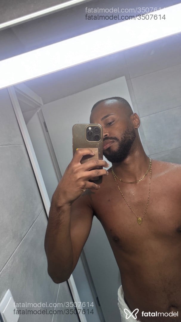 Acompanhante homem morena (o) de olhos pretos - Kaynan Araújo
