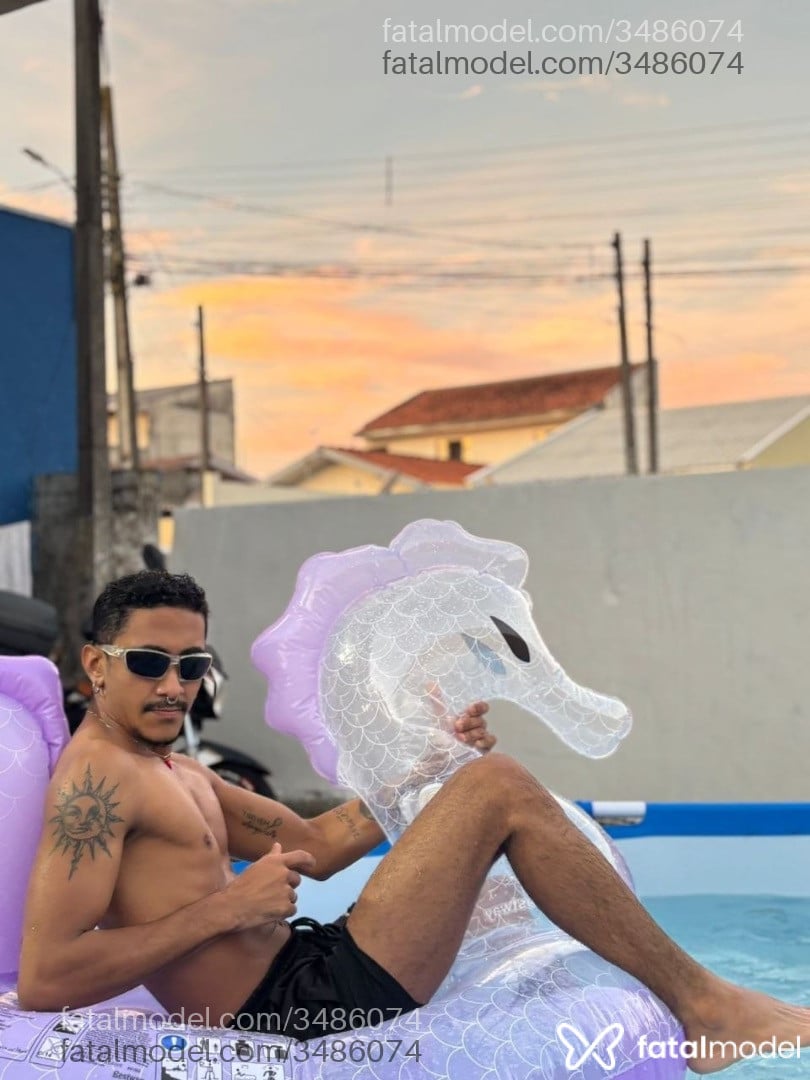 Acompanhante homem morena (o) de olhos castanhos - Marquinhos