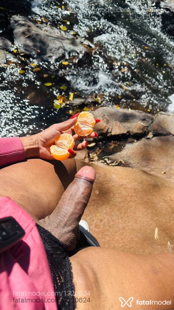 Acompanhante mulher trans morena (o) de olhos castanhos - Lara Ferrari