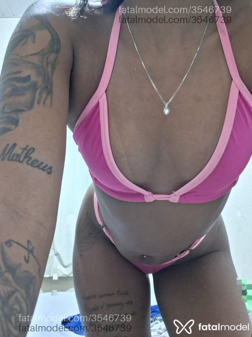Acompanhante mulher morena (o) de olhos castanhos - Pamela