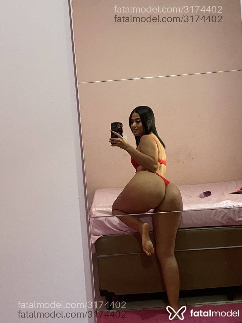 Acompanhante mulher morena (o) de olhos mel - Melissa