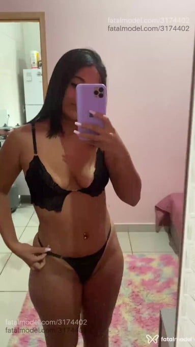 Acompanhante mulher morena (o) de olhos mel em Frutal Acompanhante mulher morena (o) de olhos mel em Frutal - Melissa