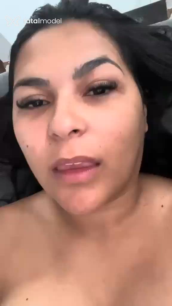 Acompanhante mulher morena (o) de olhos pretos - Marta