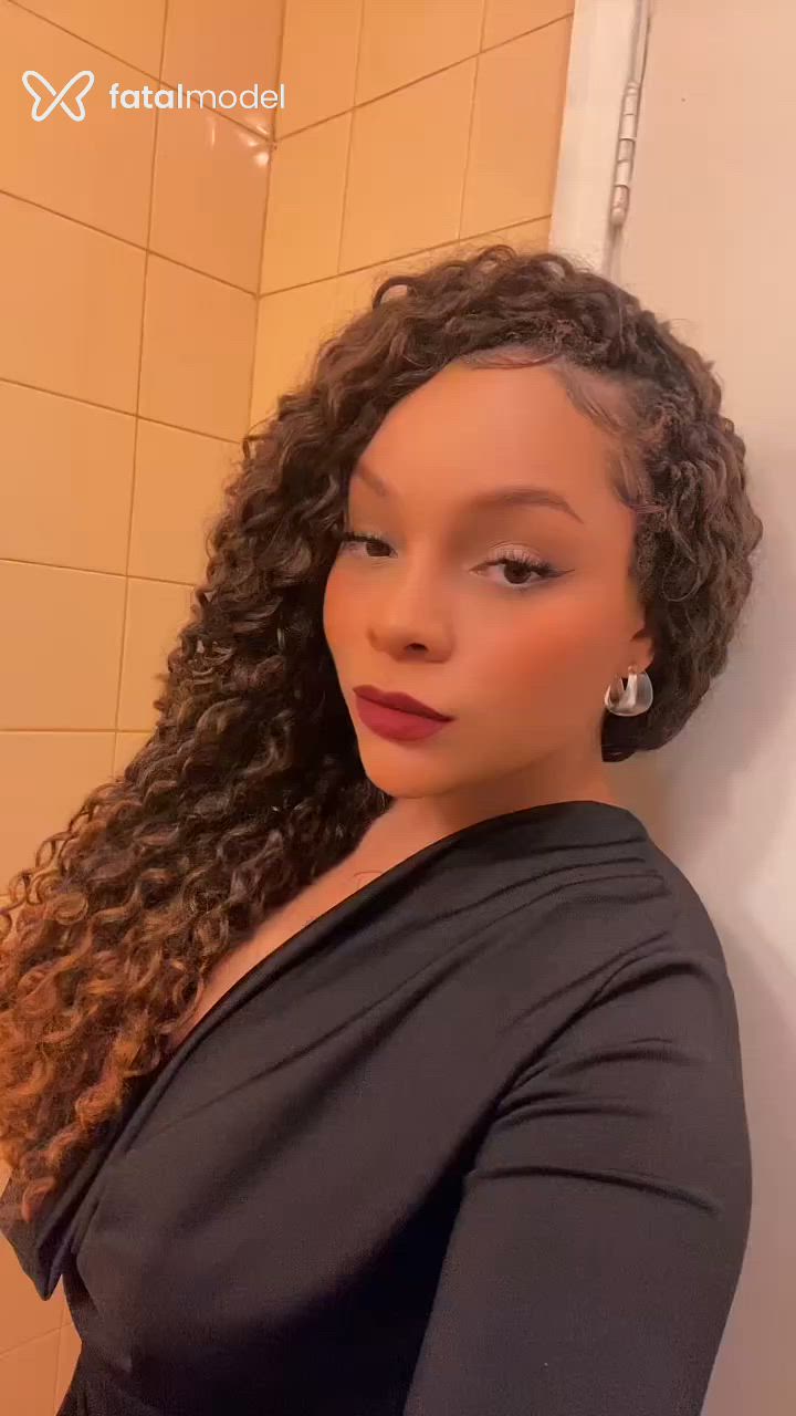 Acompanhante mulher com cabelo castanho de olhos castanhos - Anny Fernandes