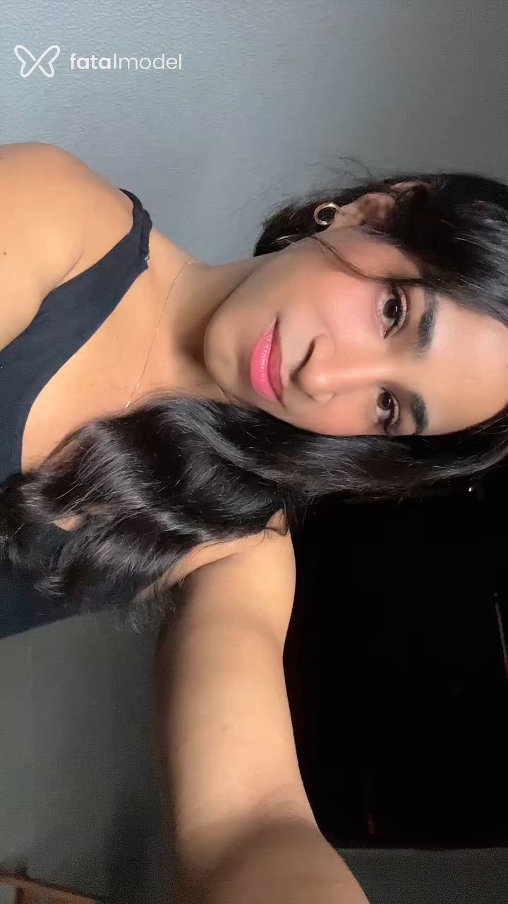 Acompanhante mulher trans morena (o) de olhos castanhos - Isabela Duarte