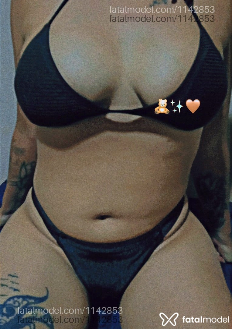 Acompanhante mulher morena (o) de olhos castanhos - Pricilla
