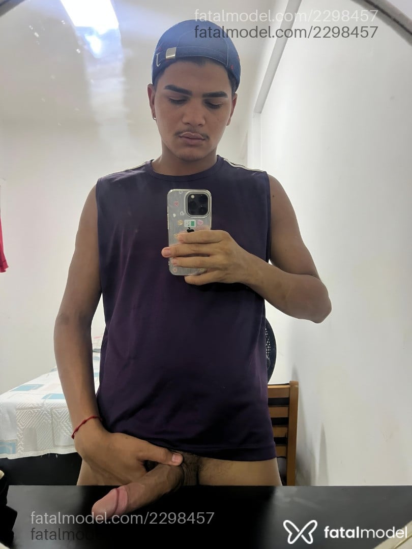 Acompanhante homem morena (o) de olhos pretos - Guilherme