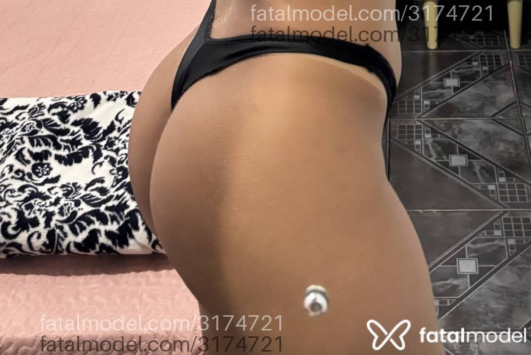 Acompanhante mulher morena (o) de olhos castanhos - Melinda