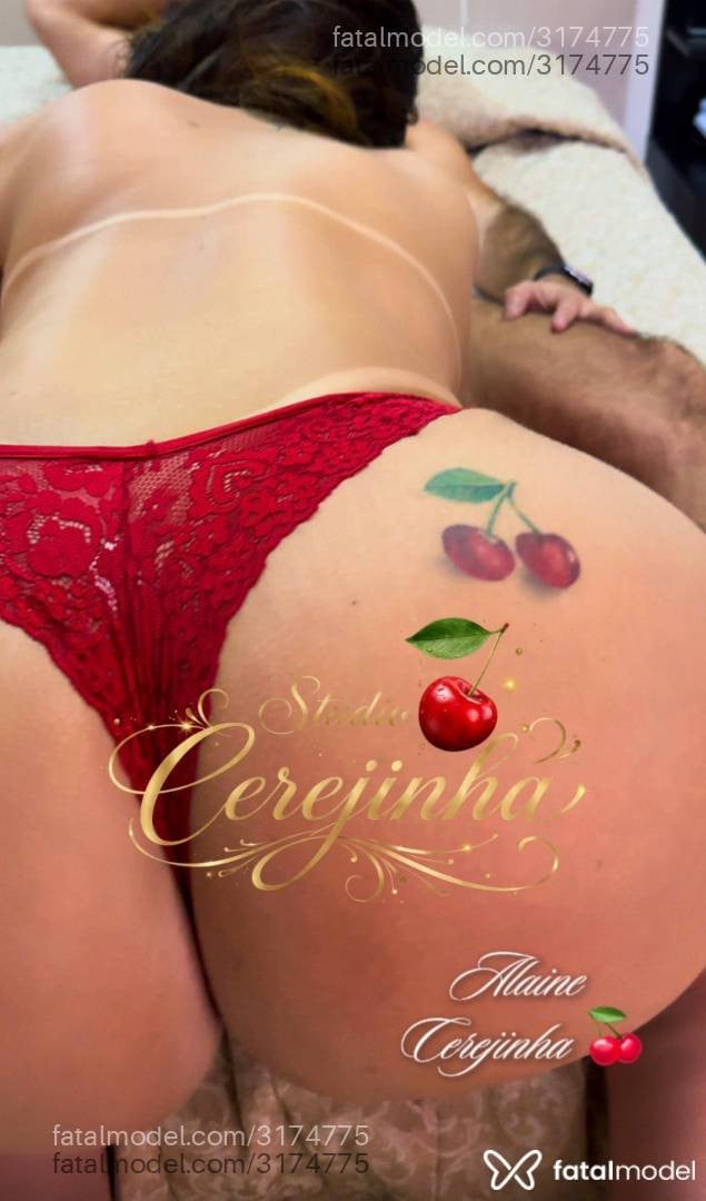 Acompanhante mulher com cabelo castanho de olhos castanhos - Cerejinhaa