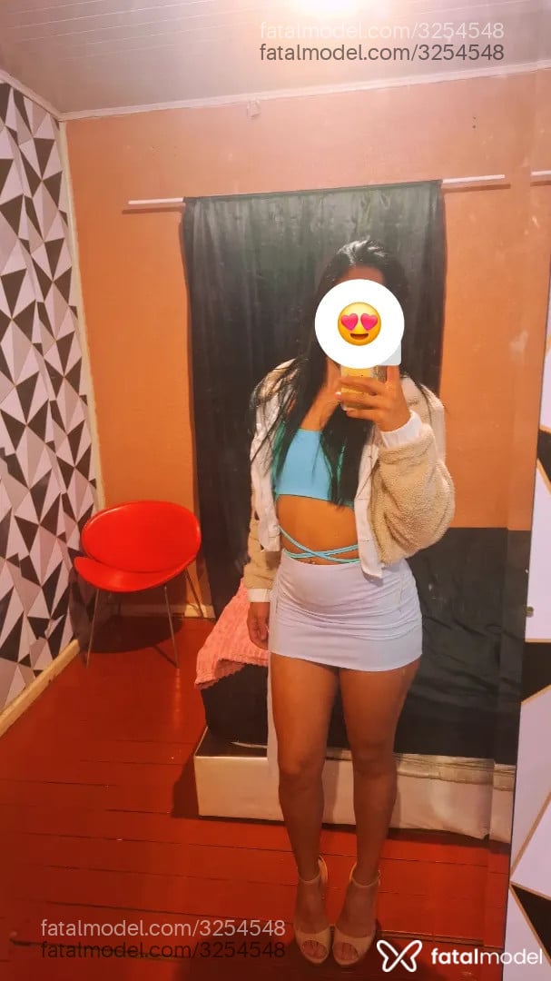 Acompanhante mulher morena (o) de olhos verdes - Mila Morena
