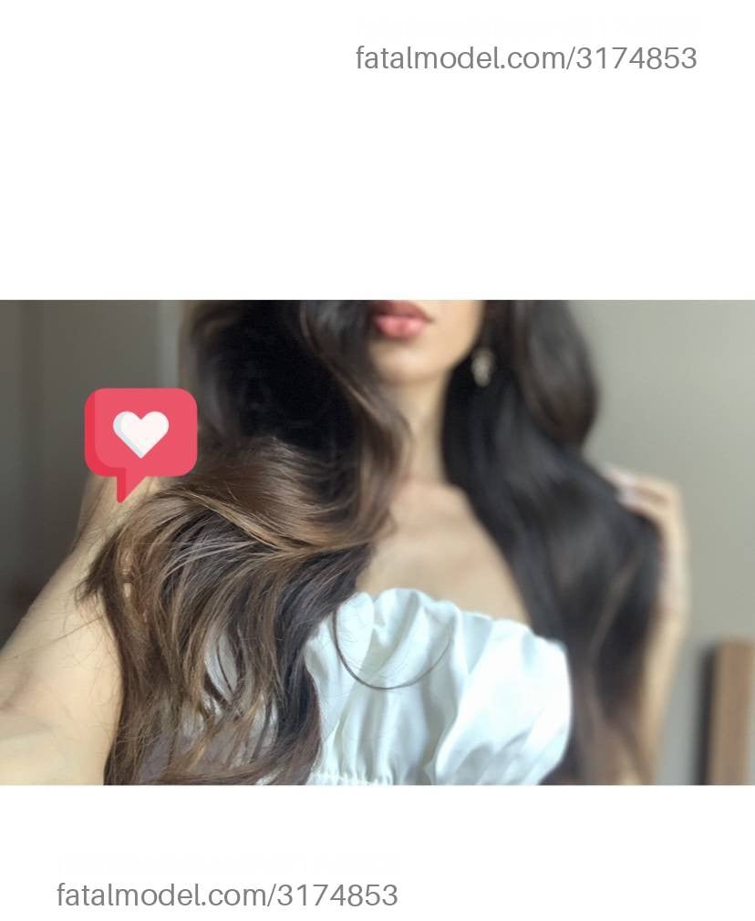 Acompanhante mulher com cabelo castanho de olhos mel em São Luís - Lívia Alencar