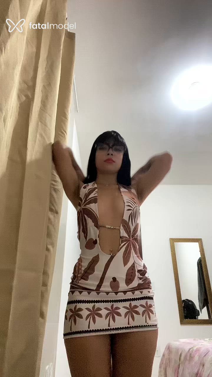 Acompanhante mulher morena (o) de olhos castanhos - Mavi