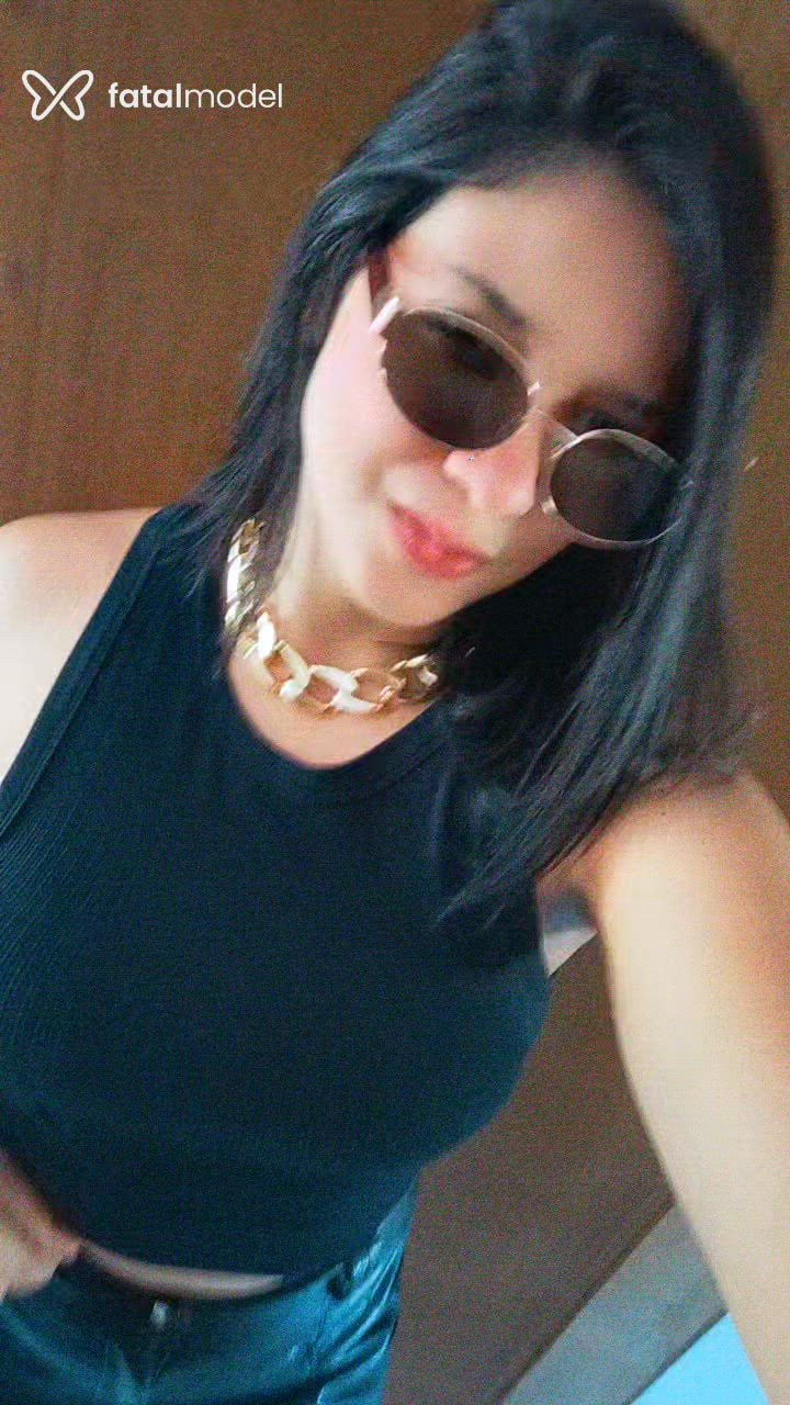 Acompanhante mulher morena (o) de olhos castanhos - Nanih