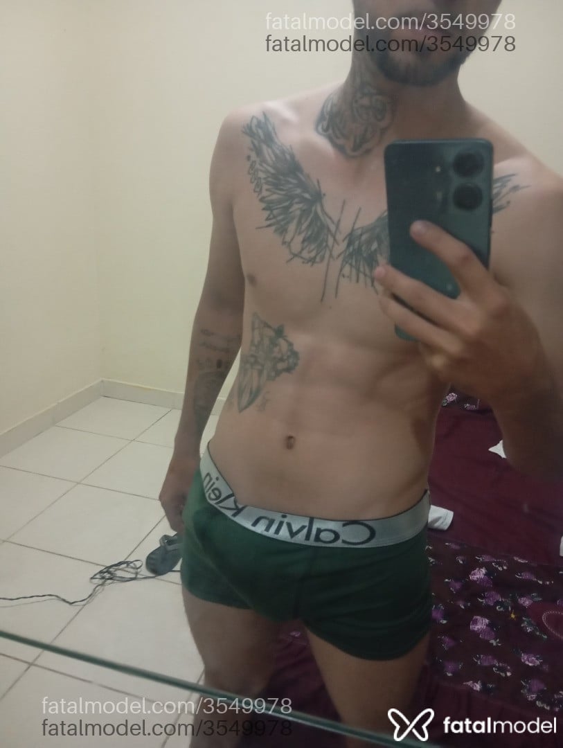 Acompanhante homem morena (o) de olhos castanhos - Weslley