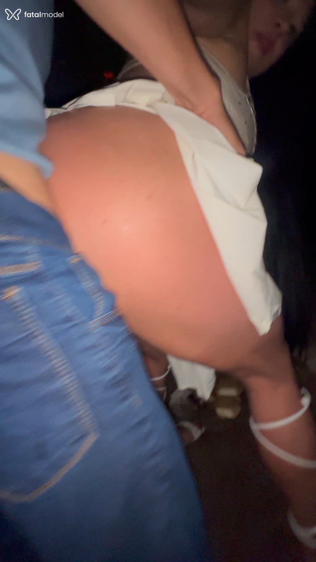 Acompanhante mulher trans morena (o) de olhos castanhos - Isla Silva